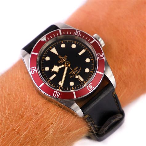 tudor heritage black bay 79220r calibre|tudor 79220r red crown.